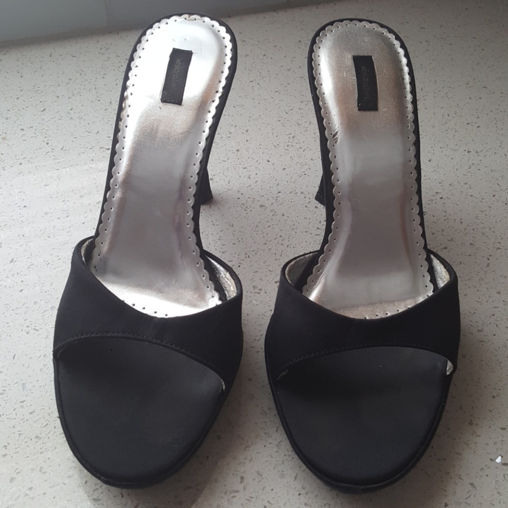 Black heels